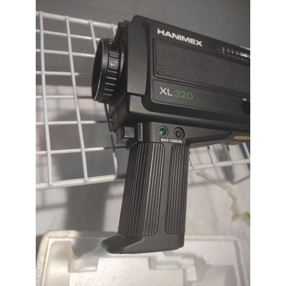 Vintage Movie Camera Hanimex XL320 8mm 2 Times F1.1 XL Zoom Untested Camera Only